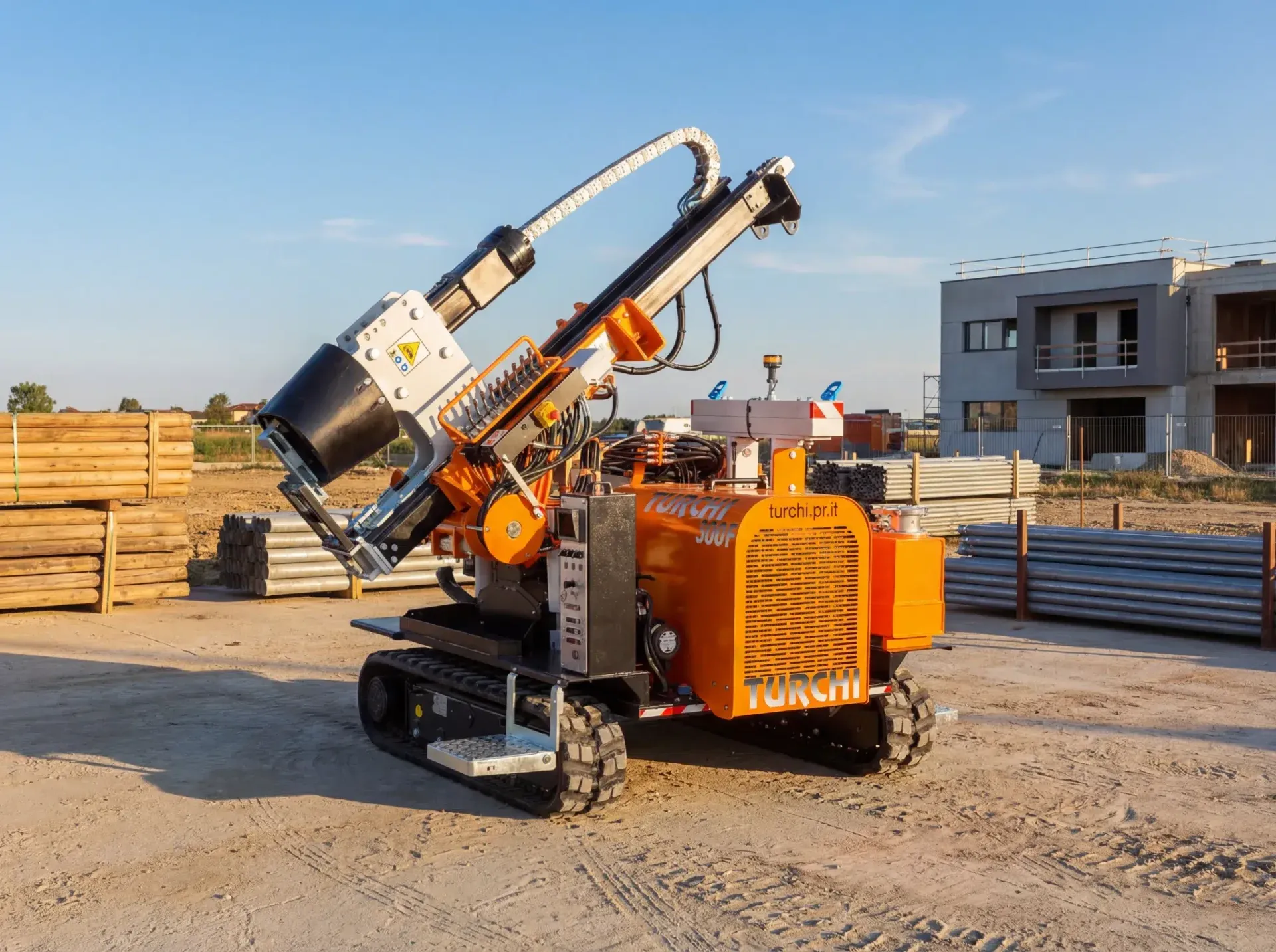 TURCHI 300F battipalo fotovoltaico in cantiere