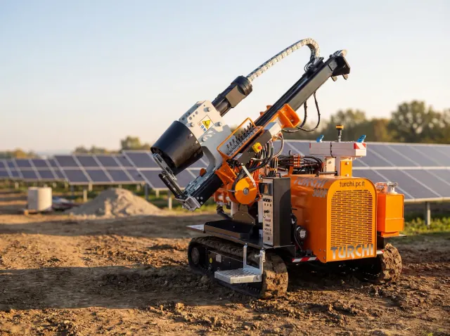 Battipalo TURCHI per l'infissione di pali di impianti fotovoltaici